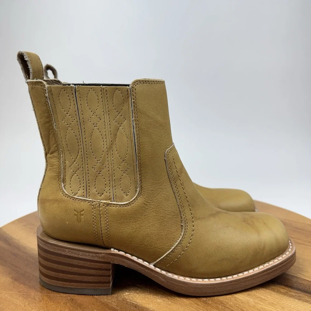 New NWOB Womens Frye Campus Banana Leather Heeled Chelsea Ankle Boots Size 6 B